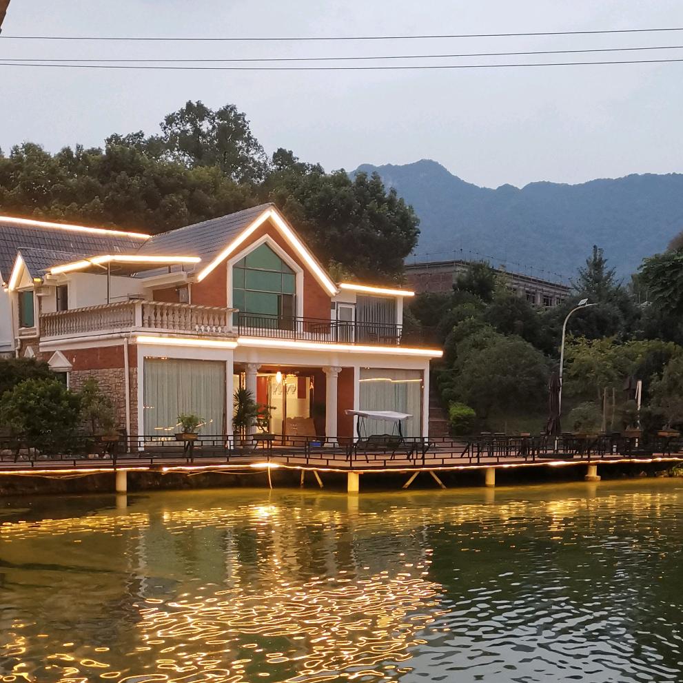 乐昌嘉湖休闲农庄