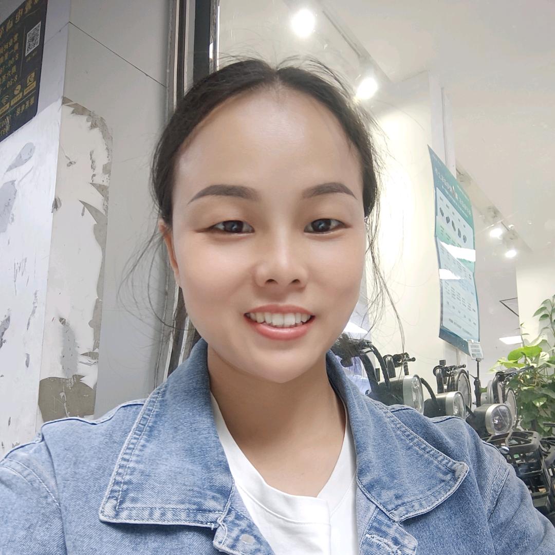 凌云卖电车阳姐