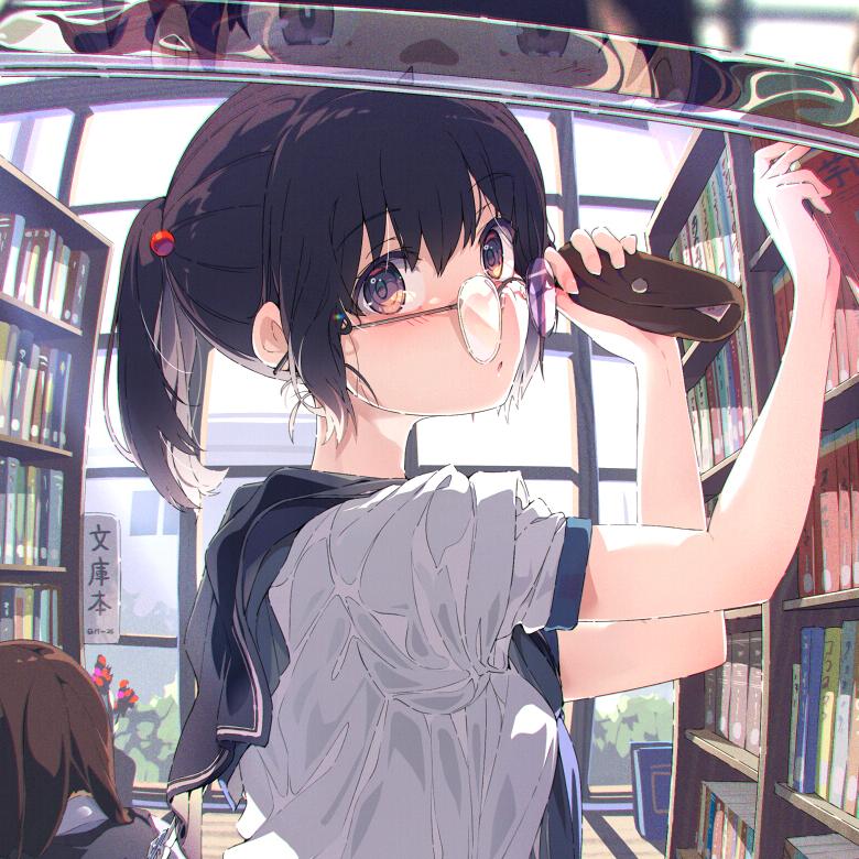 hitomi