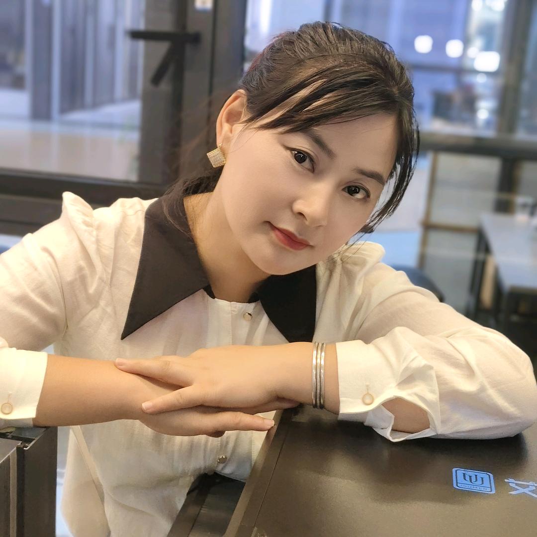 贵阳美心门#艾尚美门窗:周姿含