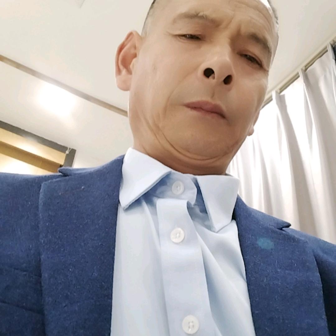 行空万里