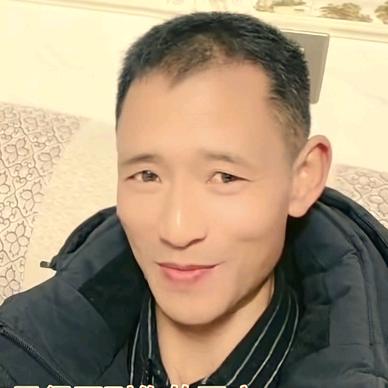 云南小哥