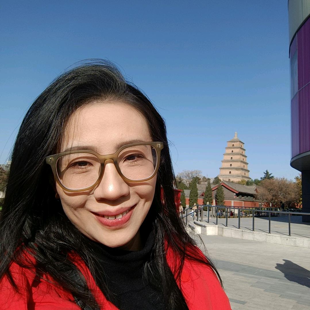 西安音乐学院钢琴调律朱蓓佳一级高级技师