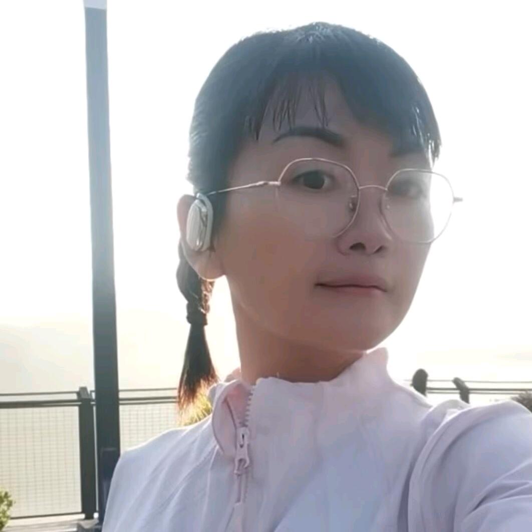 晴孔万里