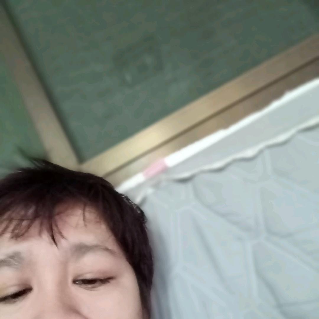 潘月英