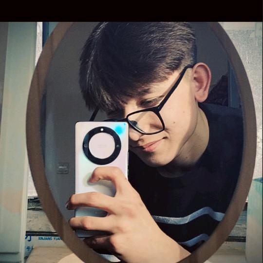 HE-LiL🌔
