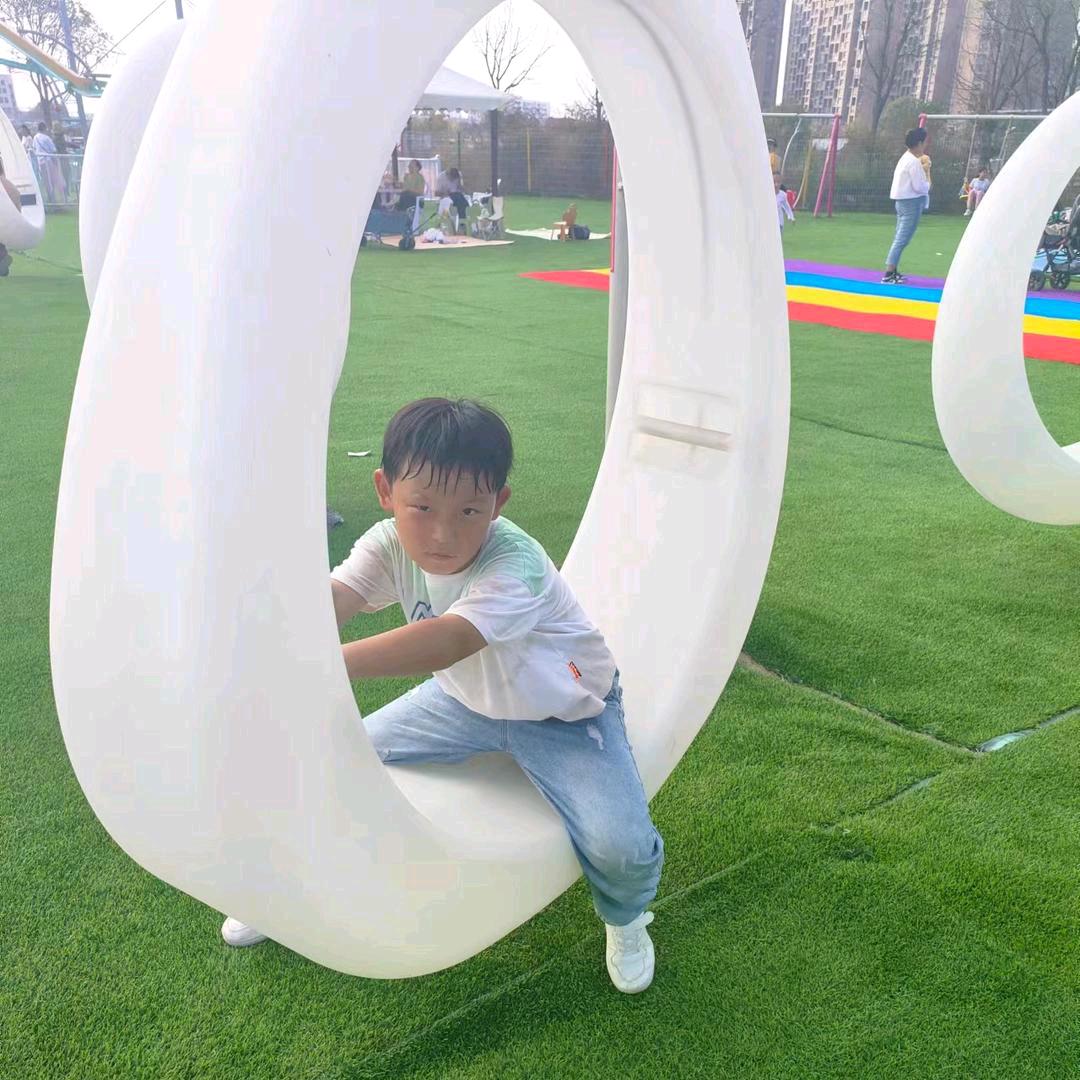 三月桃花朵朵开