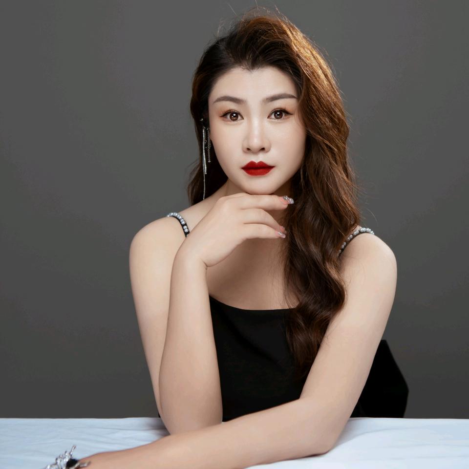 曲小花