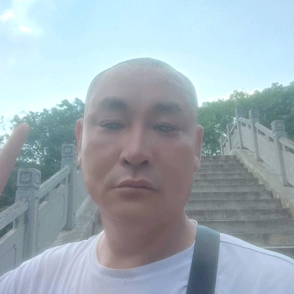跑车单身强哥