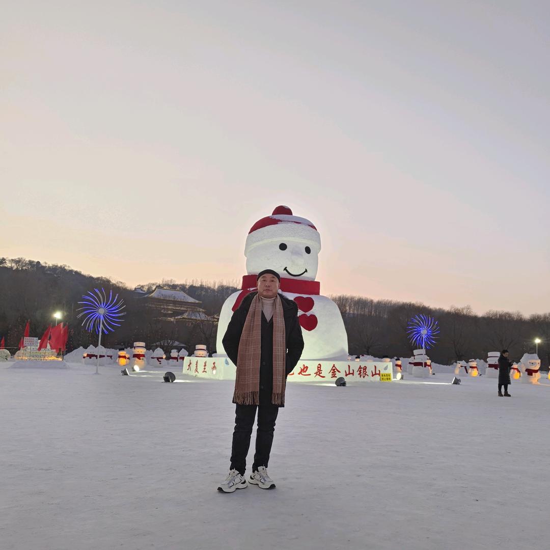 挖掘机司机 🇨🇳  董三疯