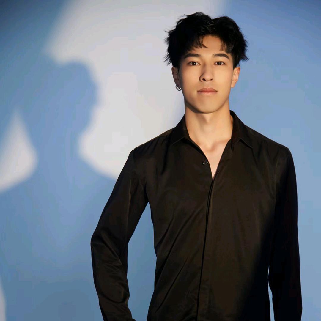李三岁♞