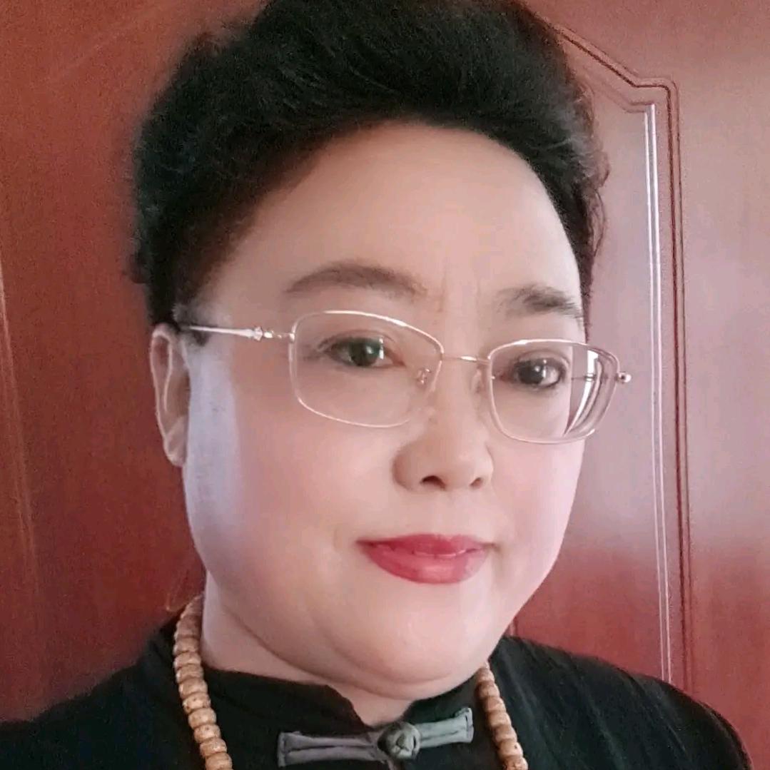 鸿雁，东北女汉子。