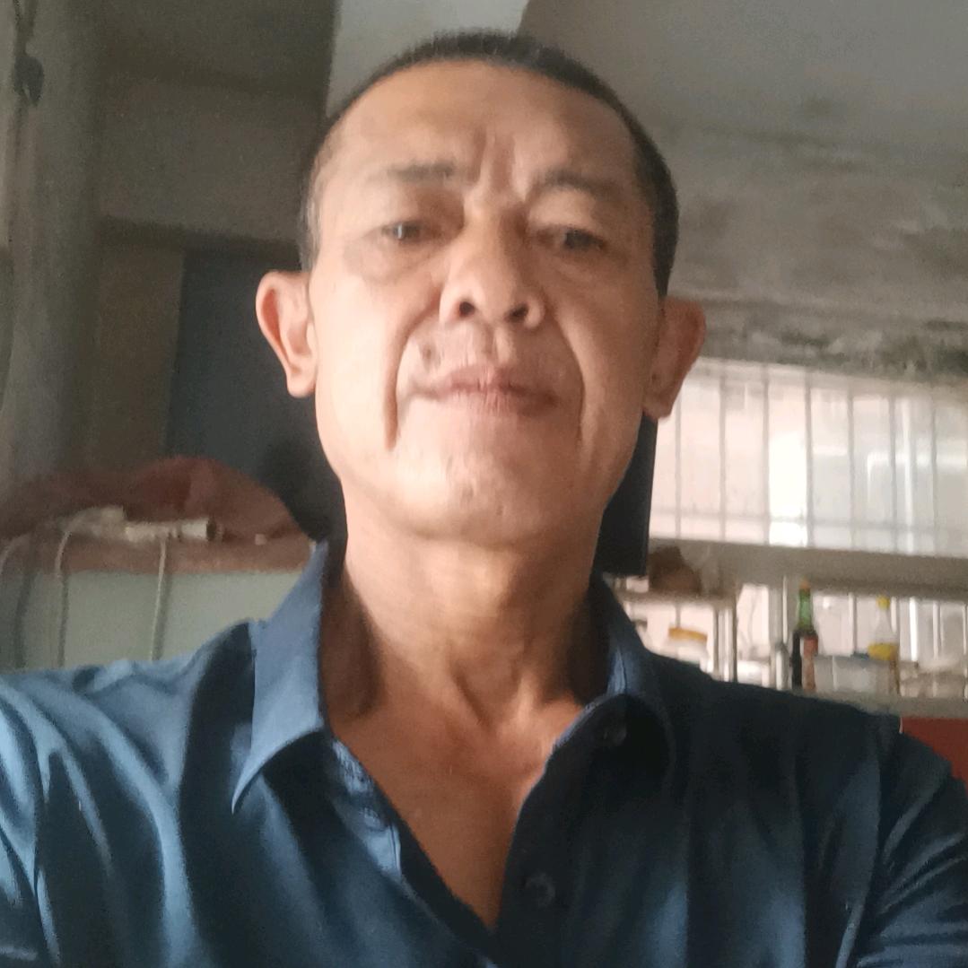 黎哥)专业拆出装修不分大小工程！