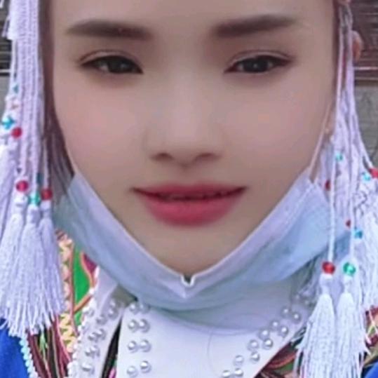 爱别人。不如好好爱自己