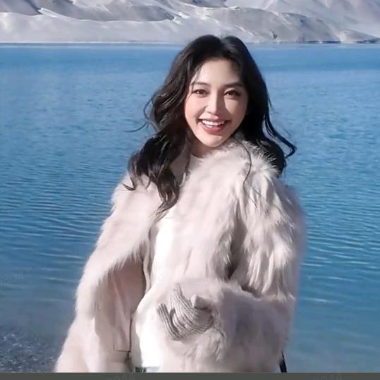 付智恩（轻奢女装）