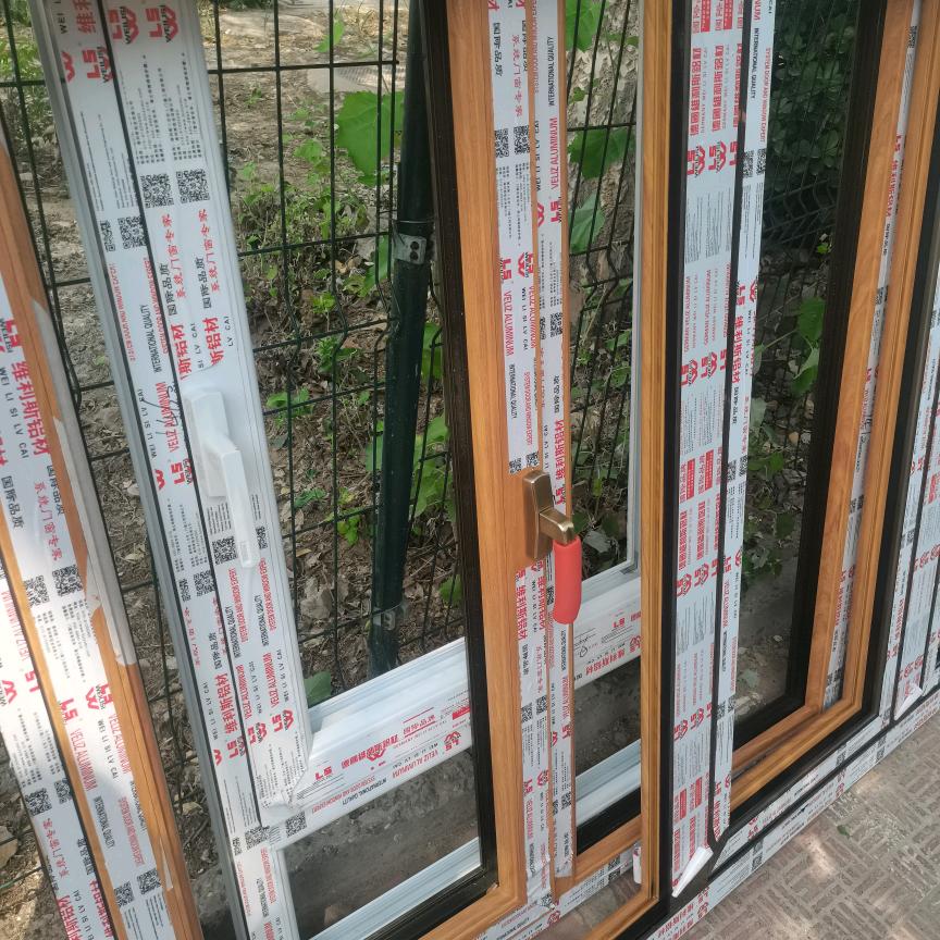 宏泰门窗铁艺不锈钢