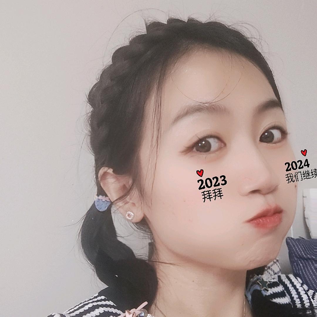 讲李的不歪歪小姐