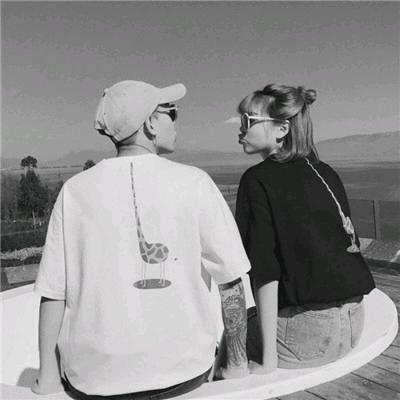 い散落漫天的碎片