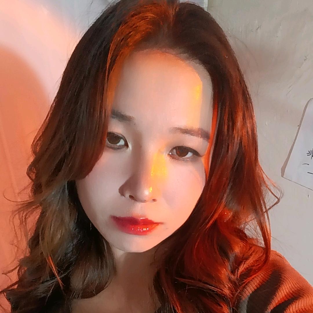 梅子吖