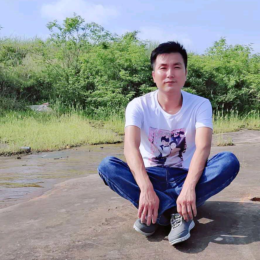 爱烟🚬大叔