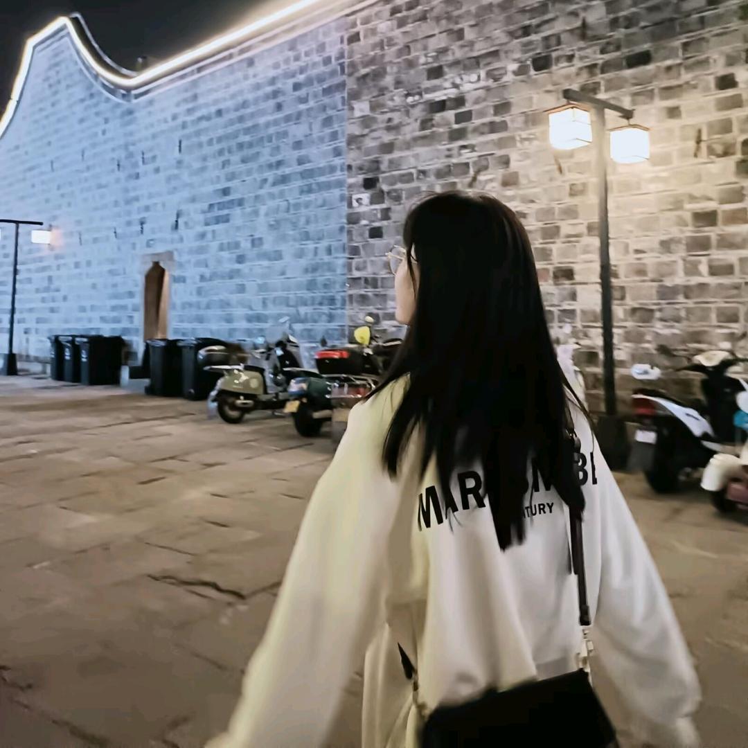 爱吃年糕的毛孩子