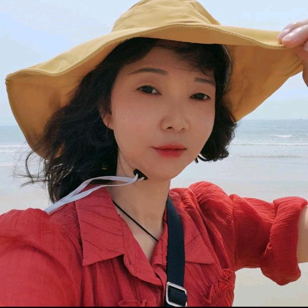 枫  叶  山 歌