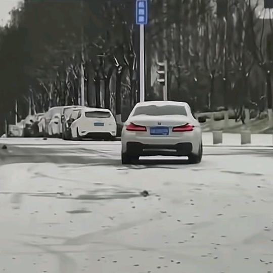 吊丝店主20:00开播
