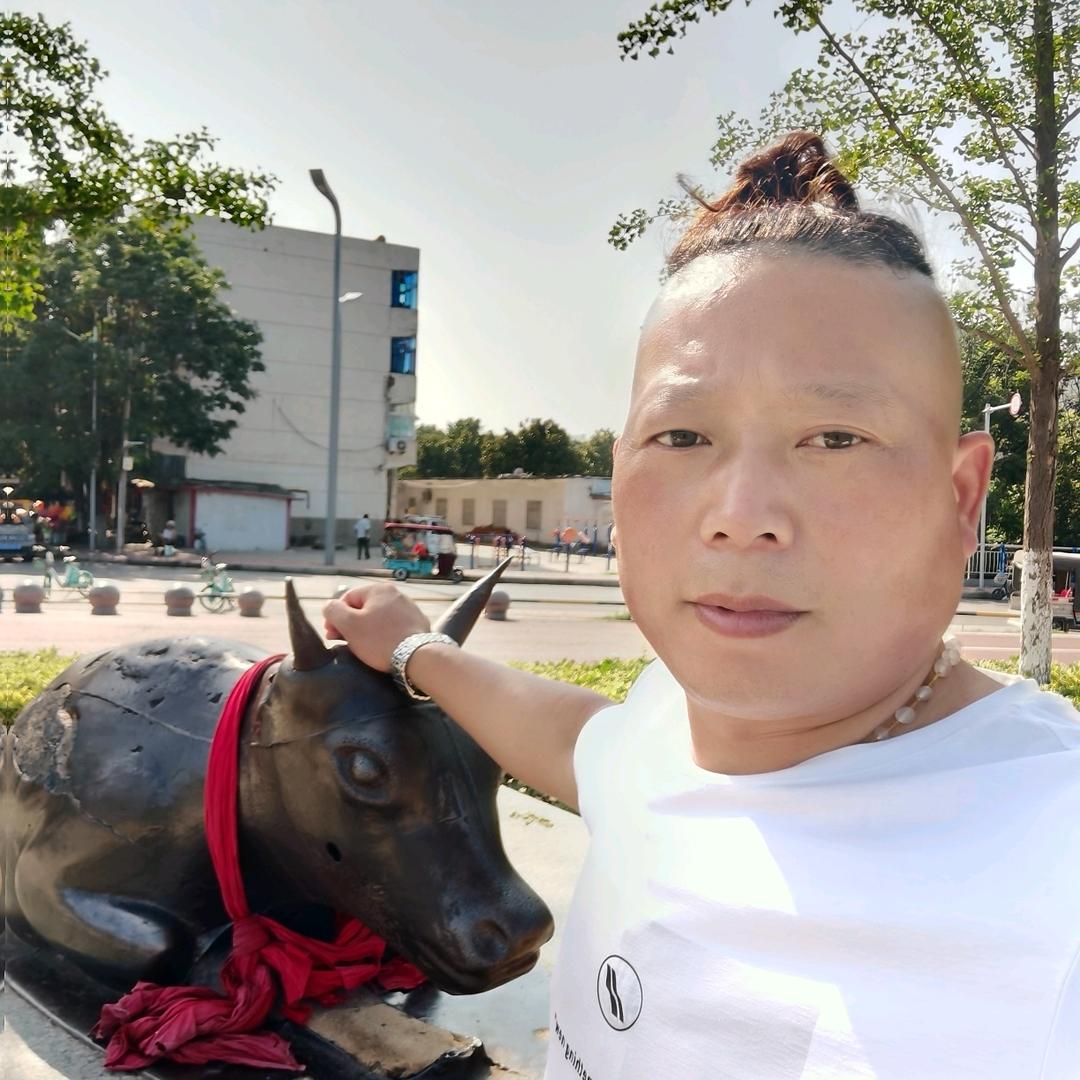 请叫王先生