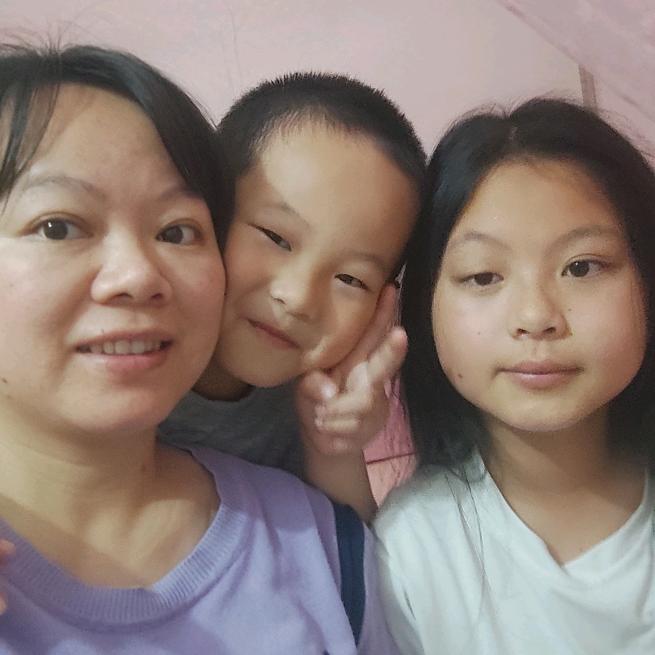 阿辉在农村
