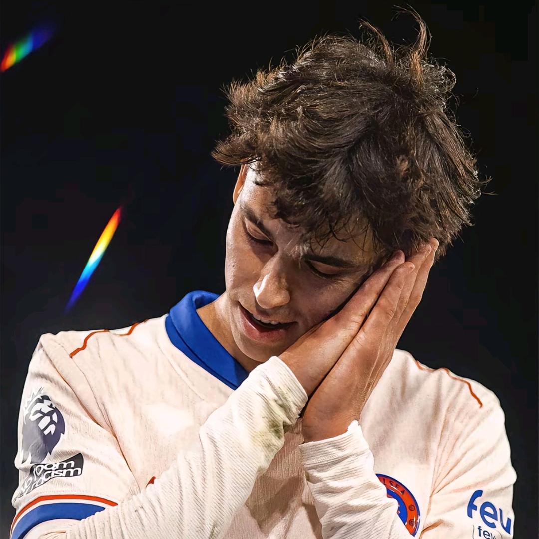 𝒃𝒍𝒖𝒆𝒎𝒐𝒐𝒏