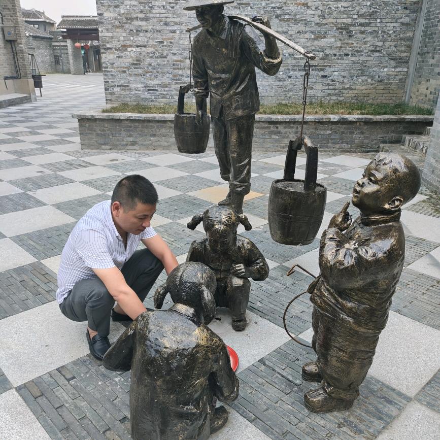 佛山欧恒棒长沙欧棒铝木门，全铝门面板型材