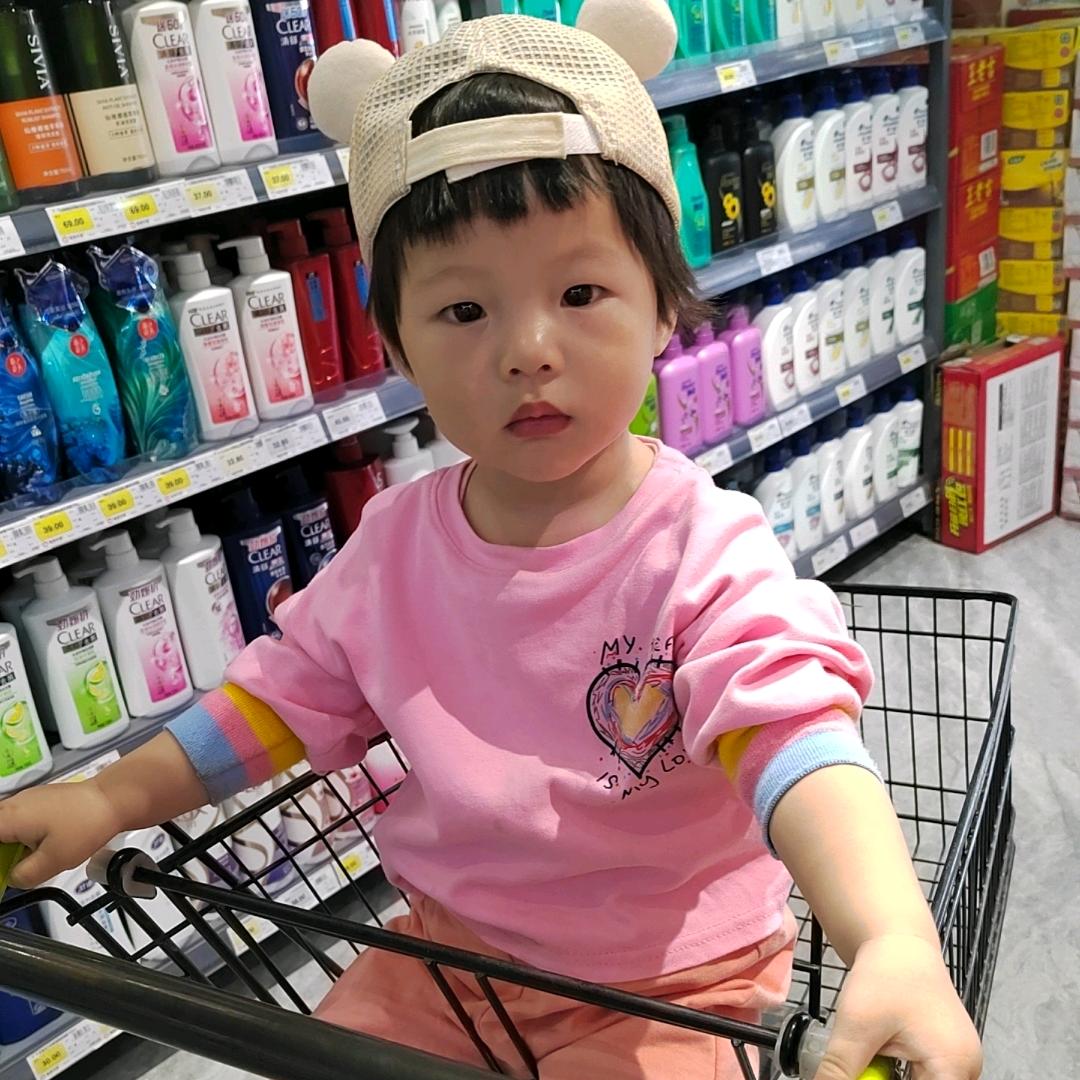 鑫莹