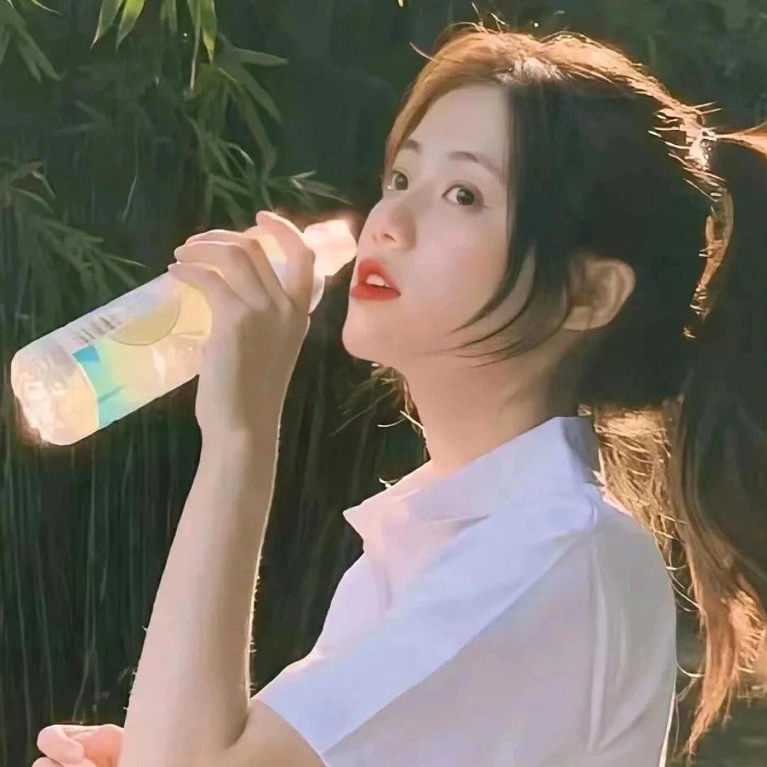 是晶晶宅家呀