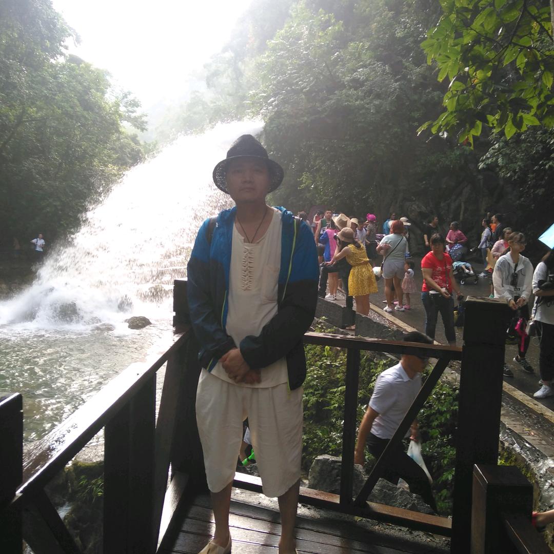 Alan荣（阿伦荣）