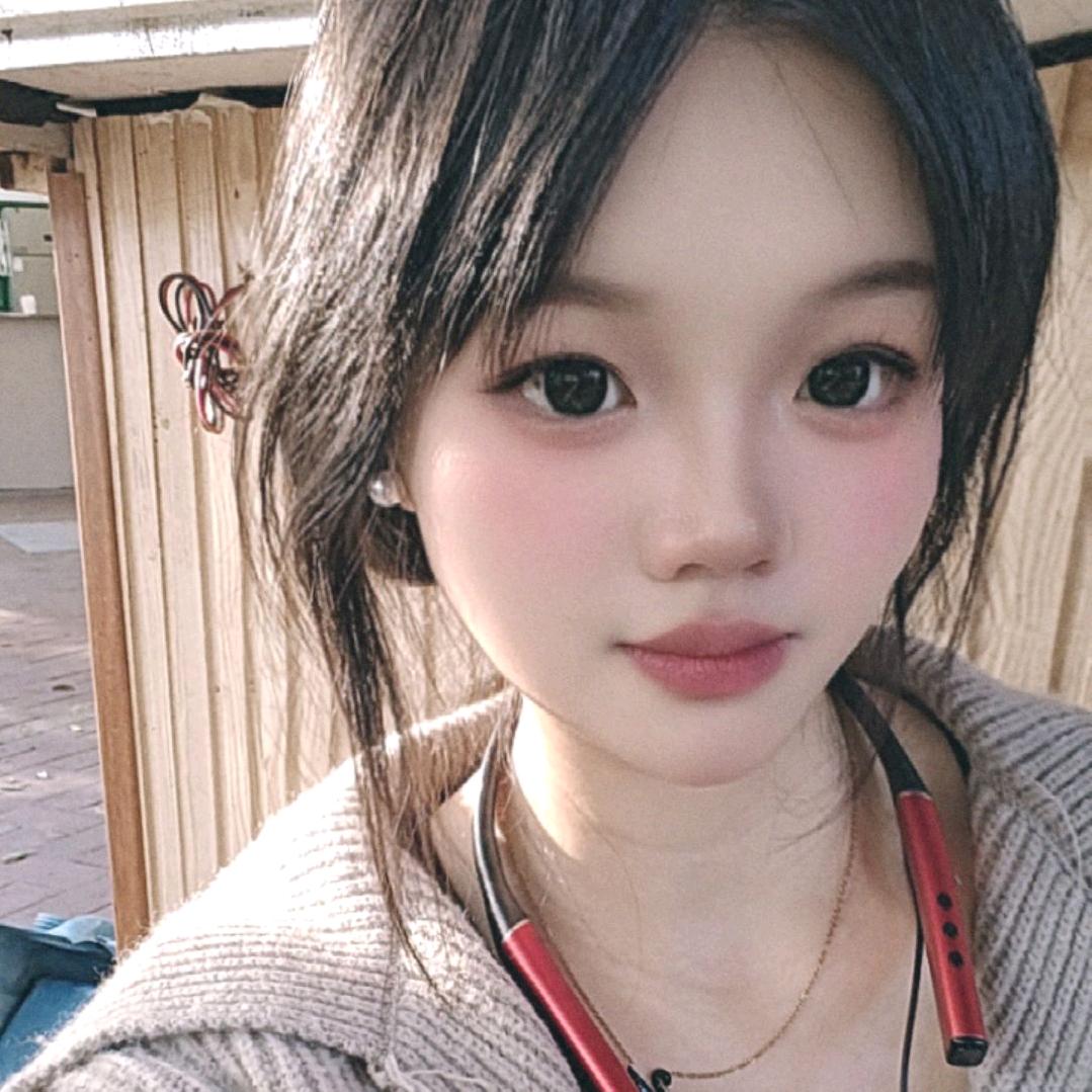 Ꭽℯ⃝💋꯭微笑ꦿ໌້释怀۵