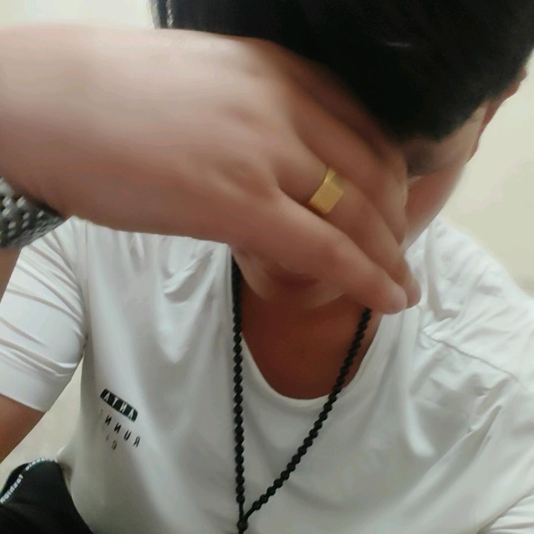 ♥(｡￫不拽怎么赢v￩｡)♥