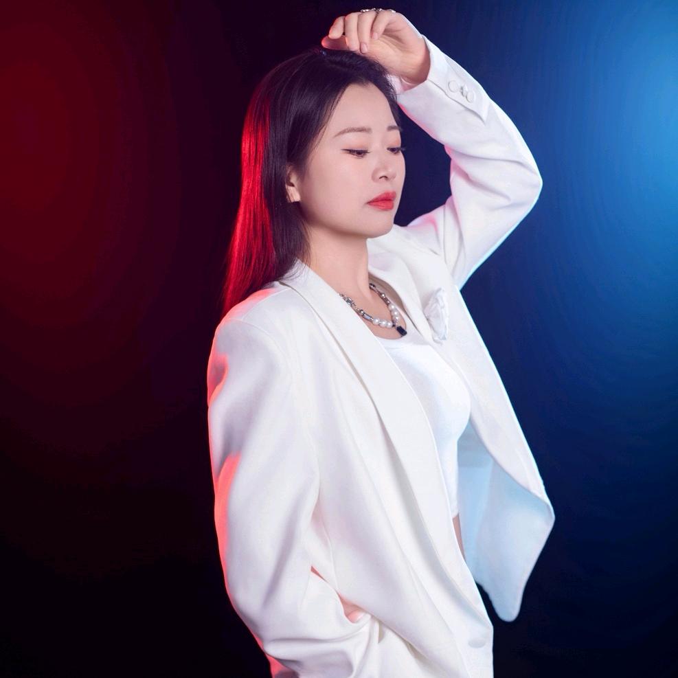 ❄王雪花🎤早8:30