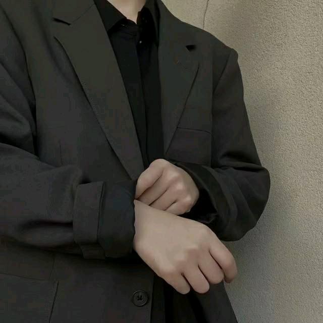 暖冰(鸣潮代肝低米)