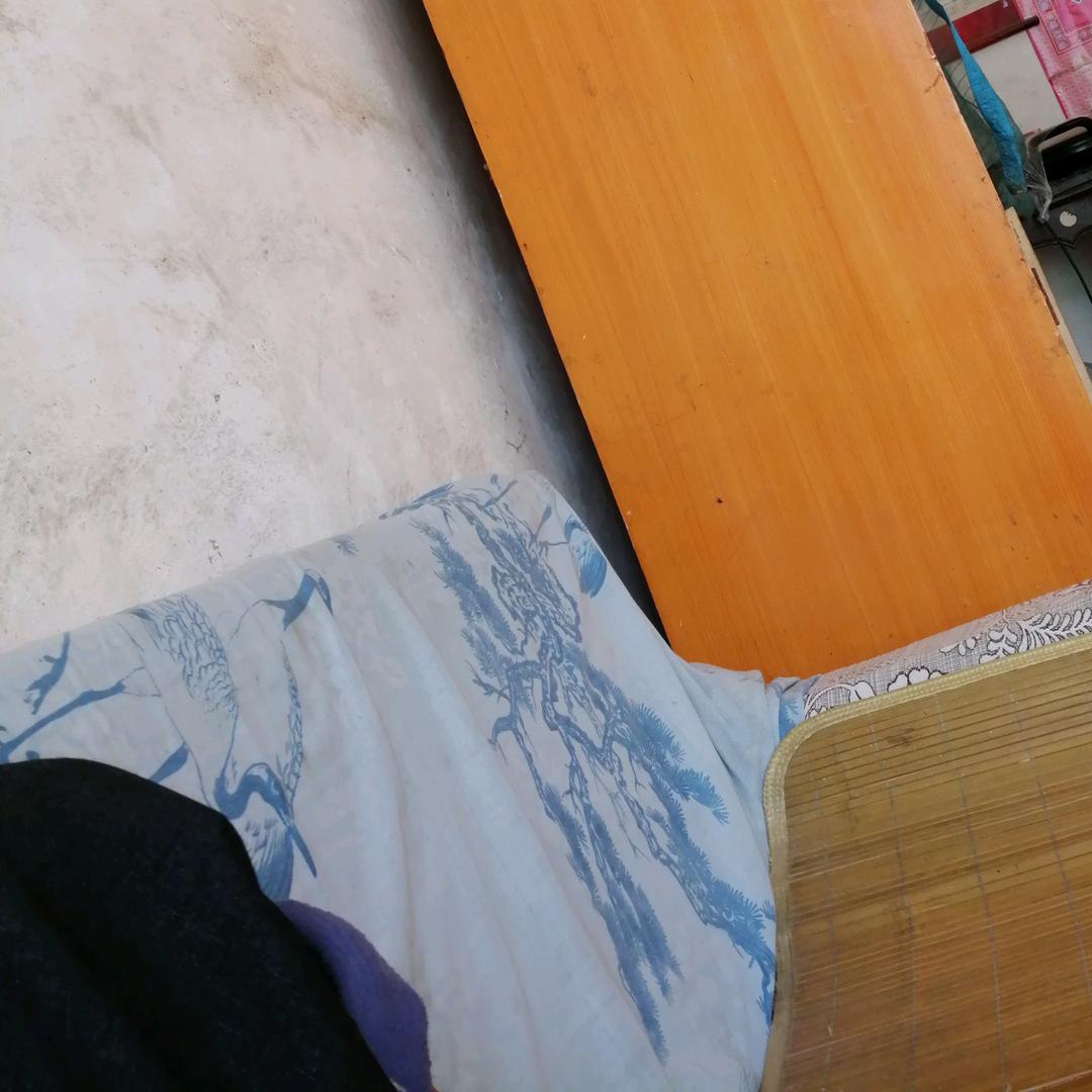 。，