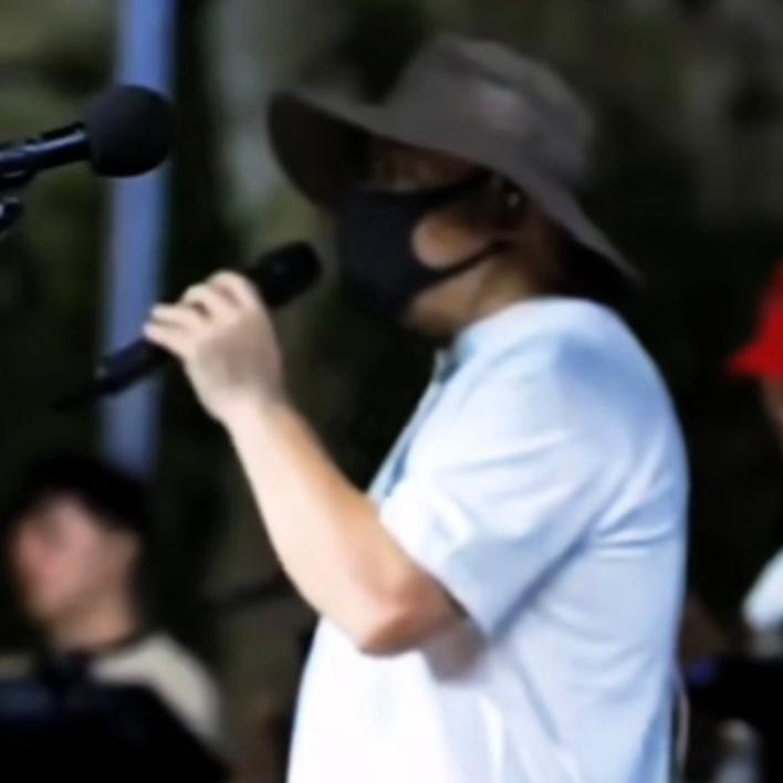 爱刀刀的小雷.💐