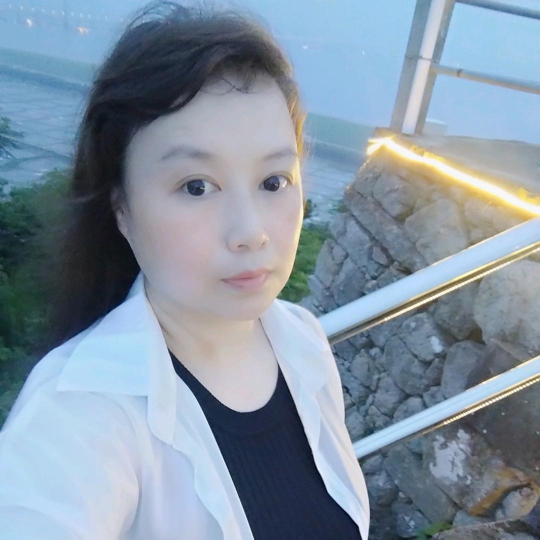 周清清摆摊