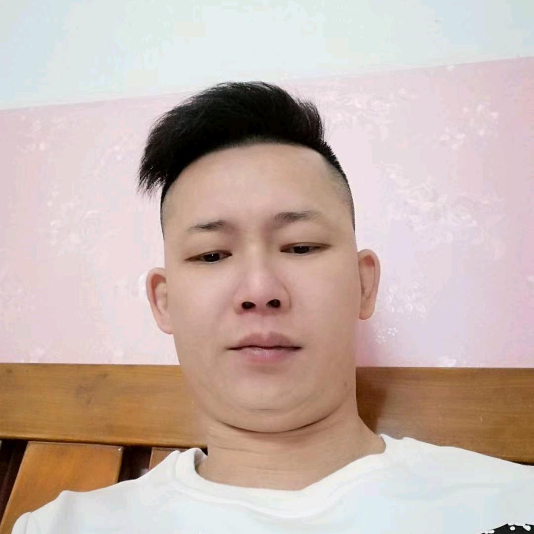 彭家龙少