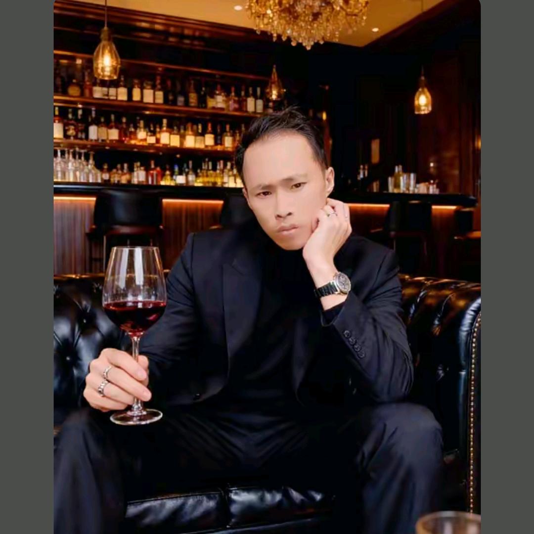 丽江斌哥⁹²⁵⁸晚7点28（妖是我女神）