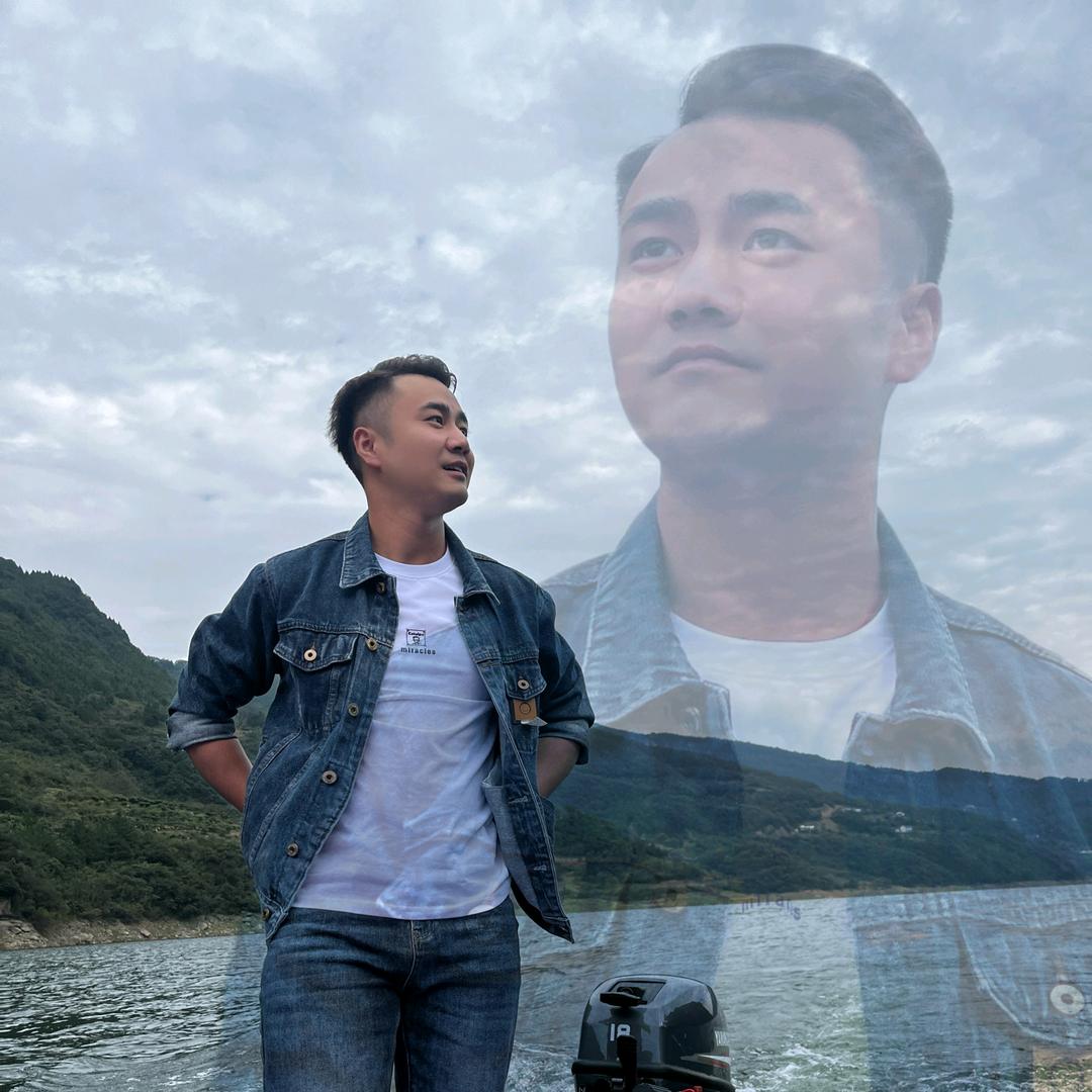 小杨哥成都看公寓