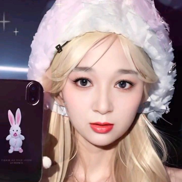 “幸运女神🎤”