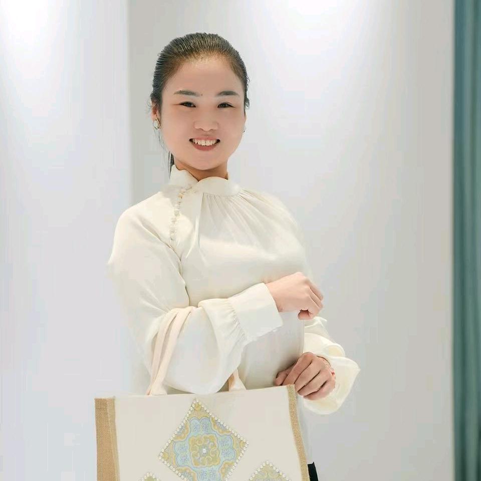 @英子