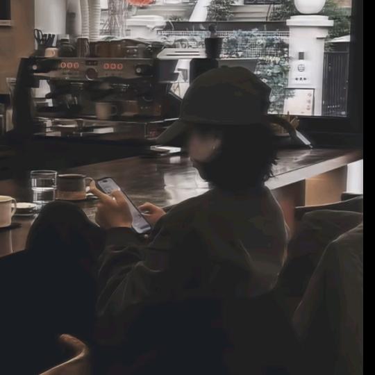 晚舟.