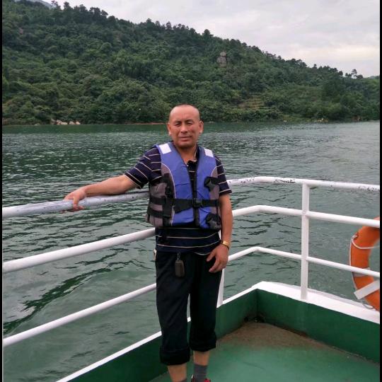 开心快乐哥🎤(以歌会友听见歌声遇见你)