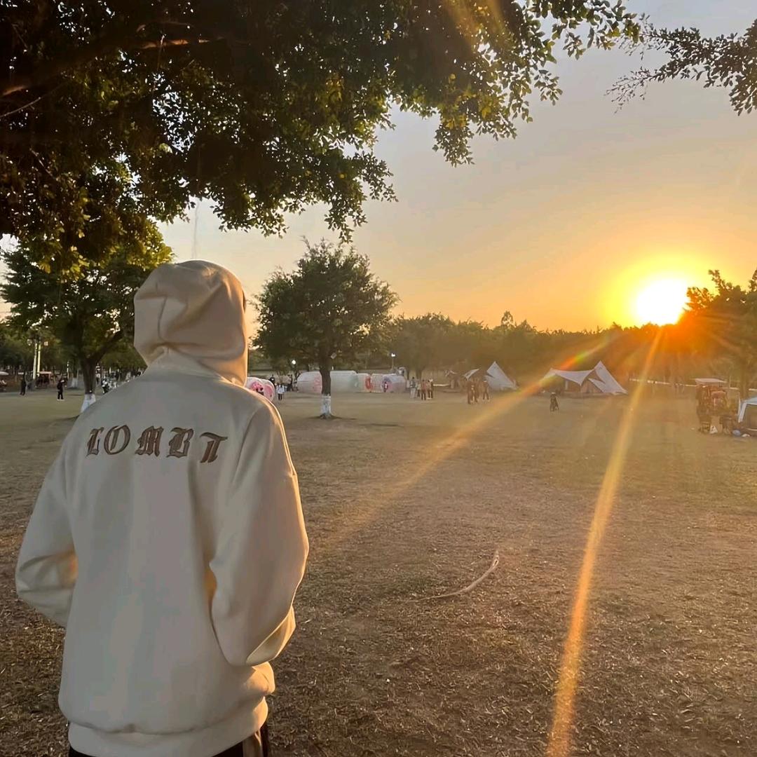 1岁仰望星空💫