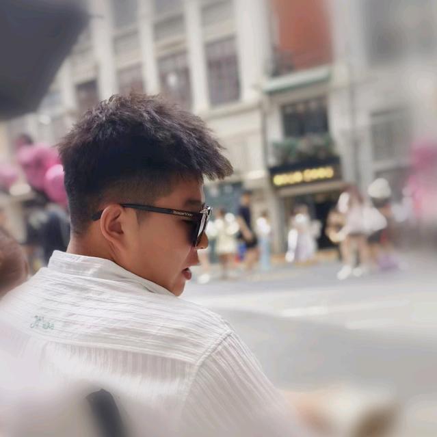 白了个白